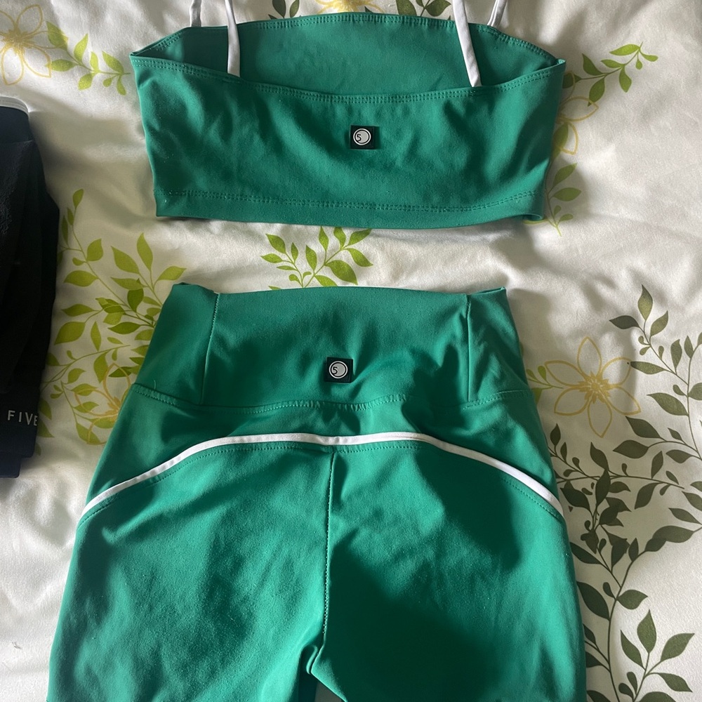 Beautiful green five dance wear set